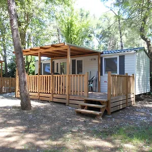 Albatross Mobile Homes On Camping Lacus Camping